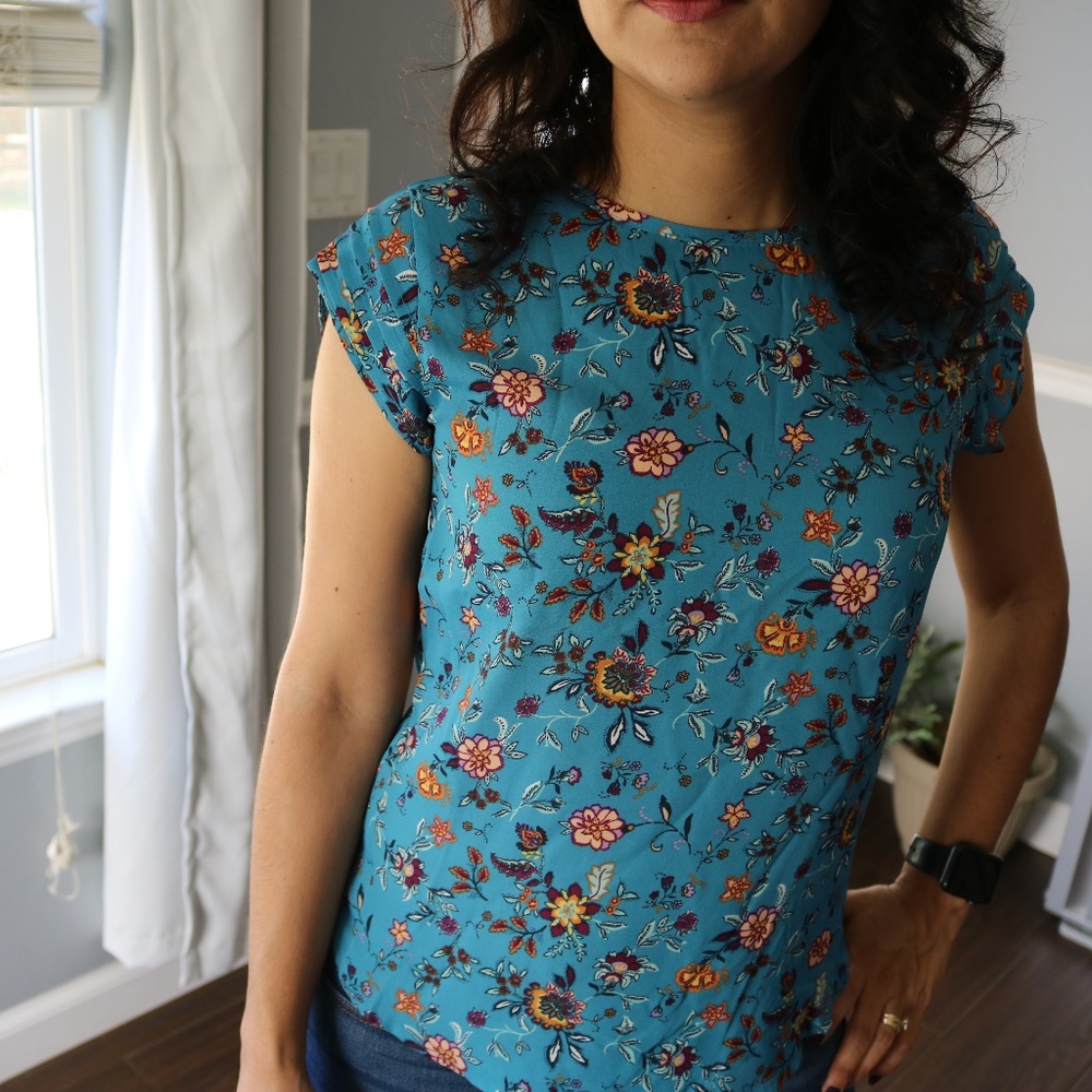 Lily White (Floral Print Blouse)